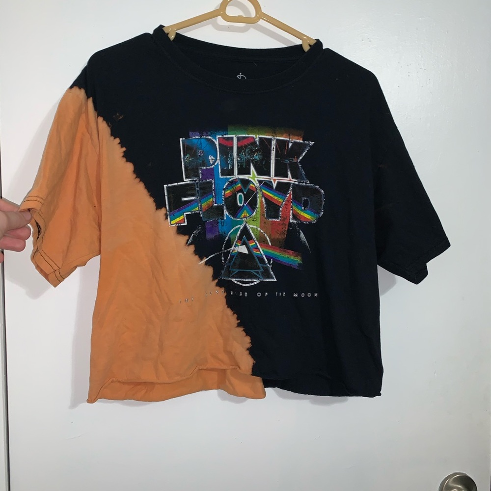 Pink Floyd shirt